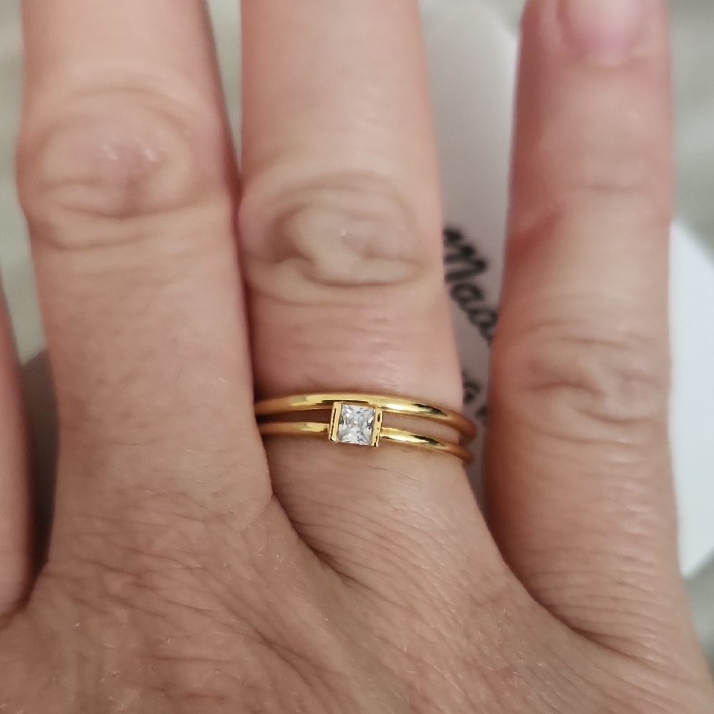 Madewell Gold Stacking Rings - Picture 4 of 4